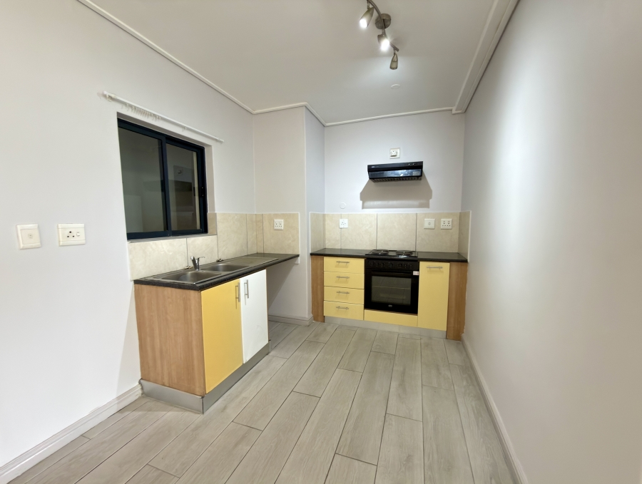 1 Bedroom Property for Sale in Royal Ascot Western Cape